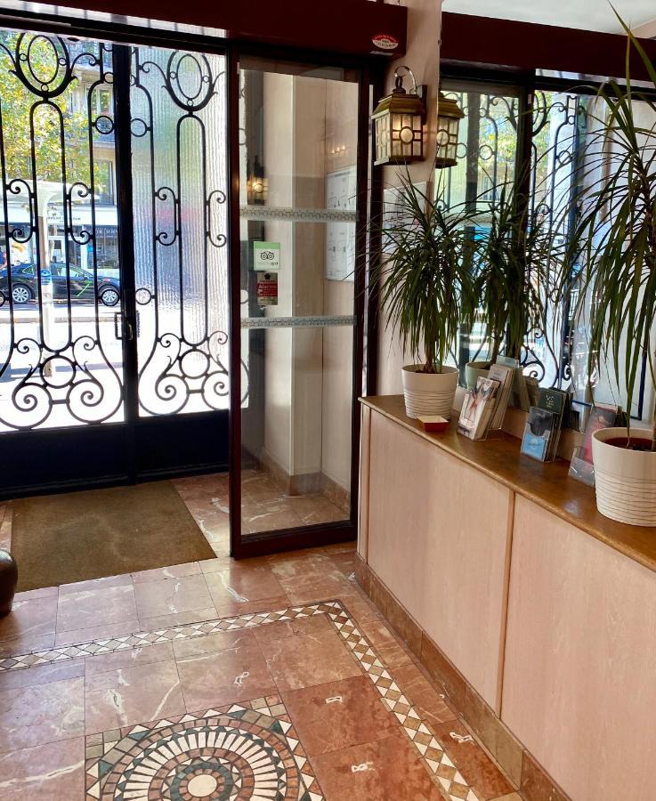 Hotel Studia Paris Exterior photo