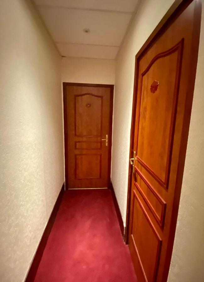 Hotel Studia Paris Exterior photo